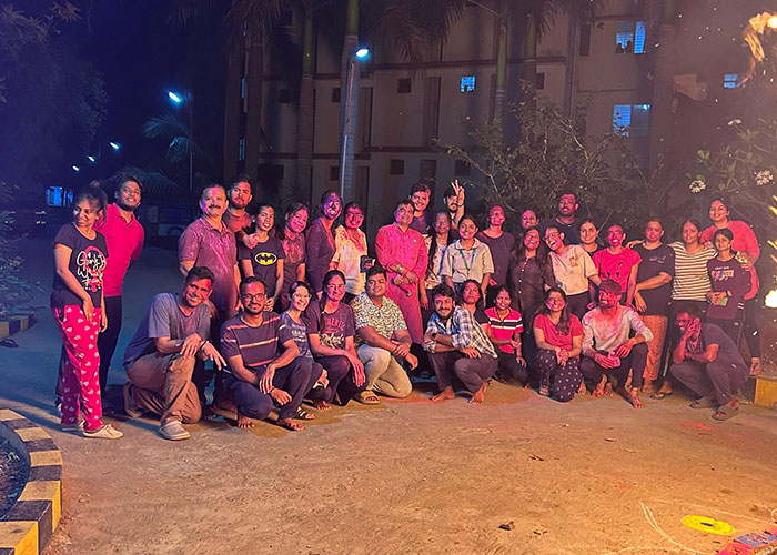 holi-2025_0001_649d6513-7d20-425f-87ef-baab3f26c49c